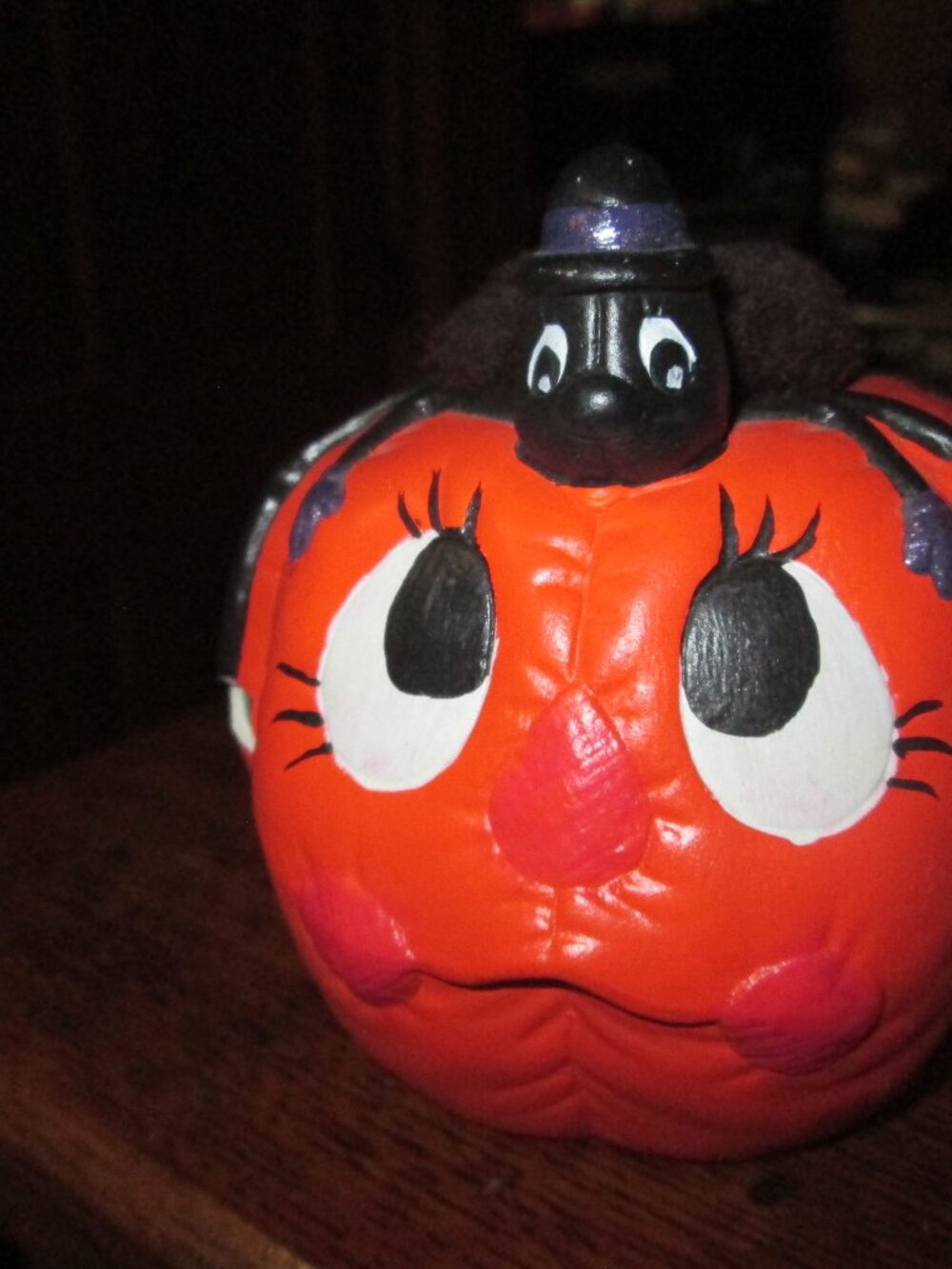 vtg Pumpkin with spider on head 1986 Dana's ceramic mold 4.5 in